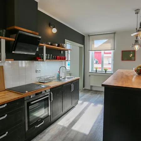 Royal Loft Jeseniova For Families And Groups Apartment *